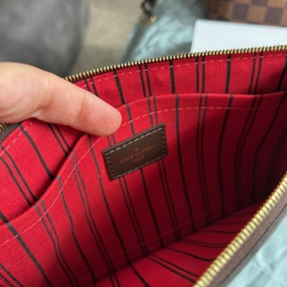 Louis Vuitton Neverfull MM Damier Ebene with Cerise interior - Picture 13 of 16